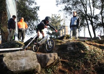 Més de 120 trialers obren la 26a Copa Osona a Taradell