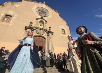 FOTOS. Festa major d'hivern participativa amb un seguit Ball del Ciri