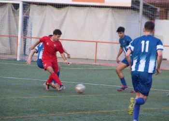 El Taradell cau en un derbi marcat per la falta d’encert (1-2)