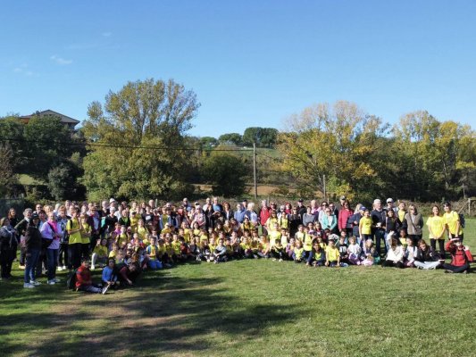 VÍDEO. 18a edició de la caminada intergeneracional de l’escola Sant Genís i Santa Agnès