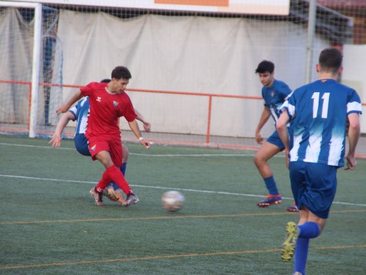 El Taradell cau en un derbi marcat per la falta d’encert (1-2)