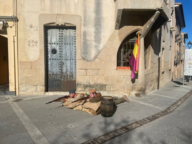 Recreació de la retirada i defensa de la línia 4