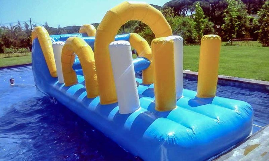 Inflable d'aigua